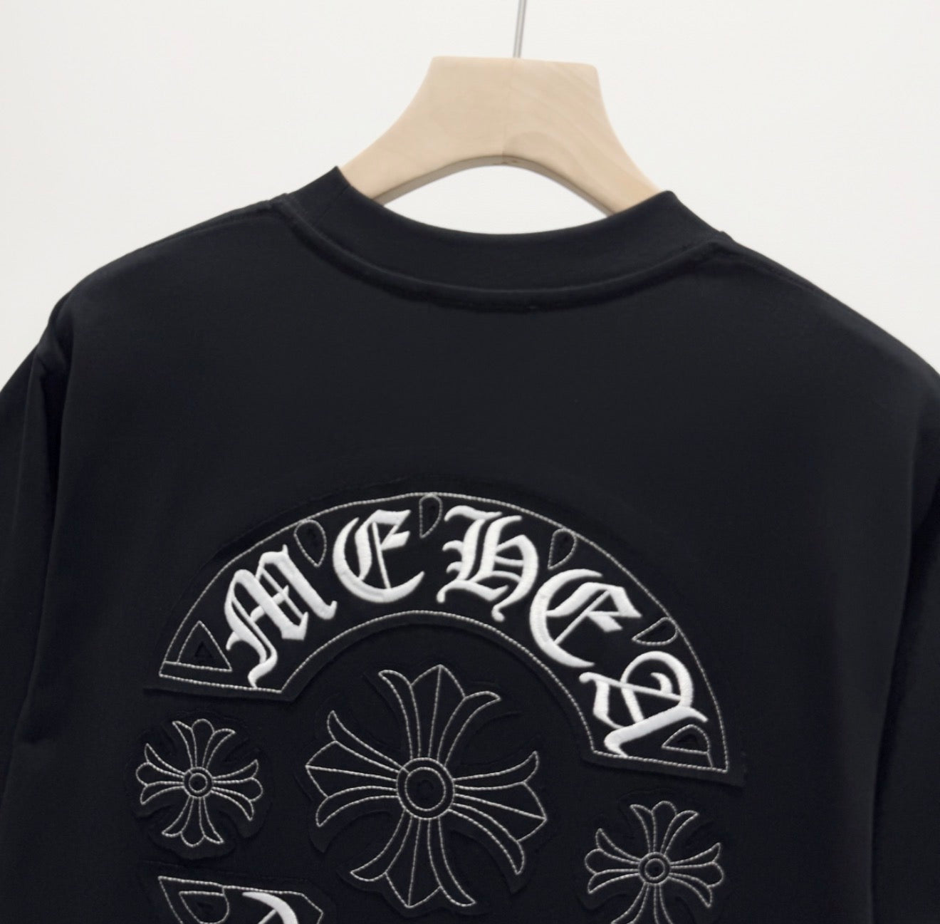 T-Shirt Black Luxury Cross – Premium Edition
