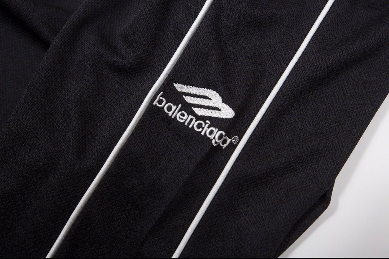 Paris 10 Oversized Jersey – Black Edition
